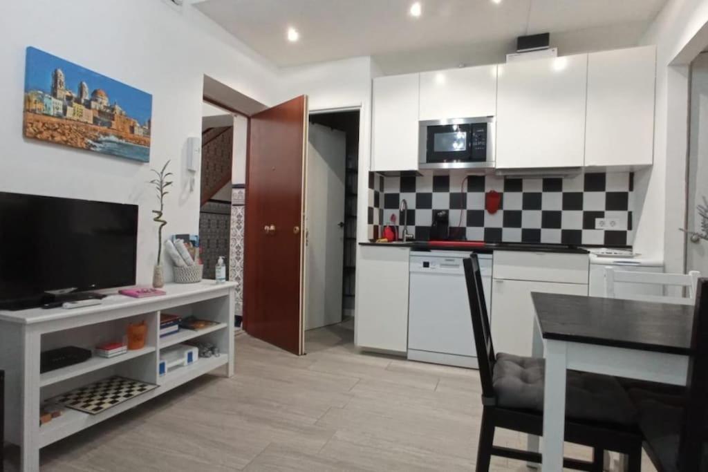 Cdz - Casa De Los Viajeros Pasquin Cadiz Bagian luar foto